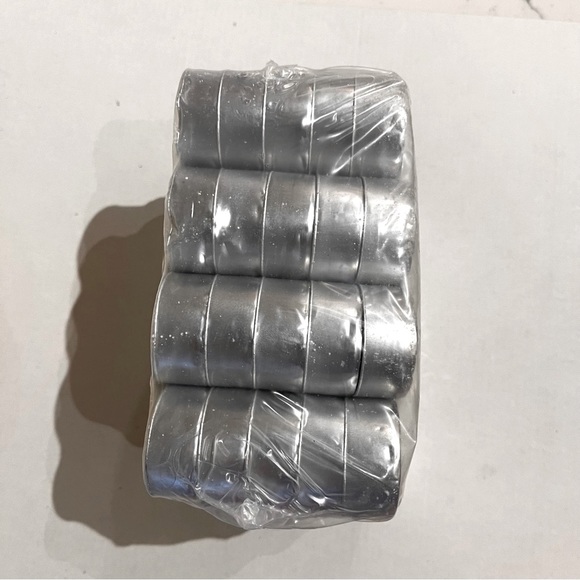 BRAND NEW SET OF 96 TEA LIGHTS - Picture 4 of 8